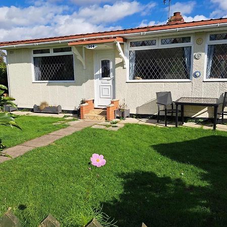 Beach & Tonic Beachside Chalet Humberston Buitenkant foto