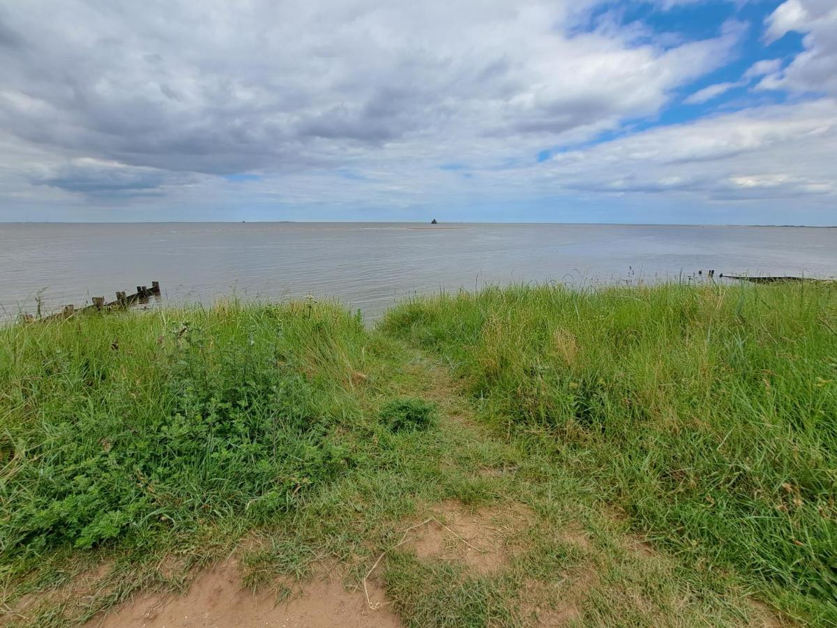 Beach & Tonic Beachside Chalet Humberston Buitenkant foto